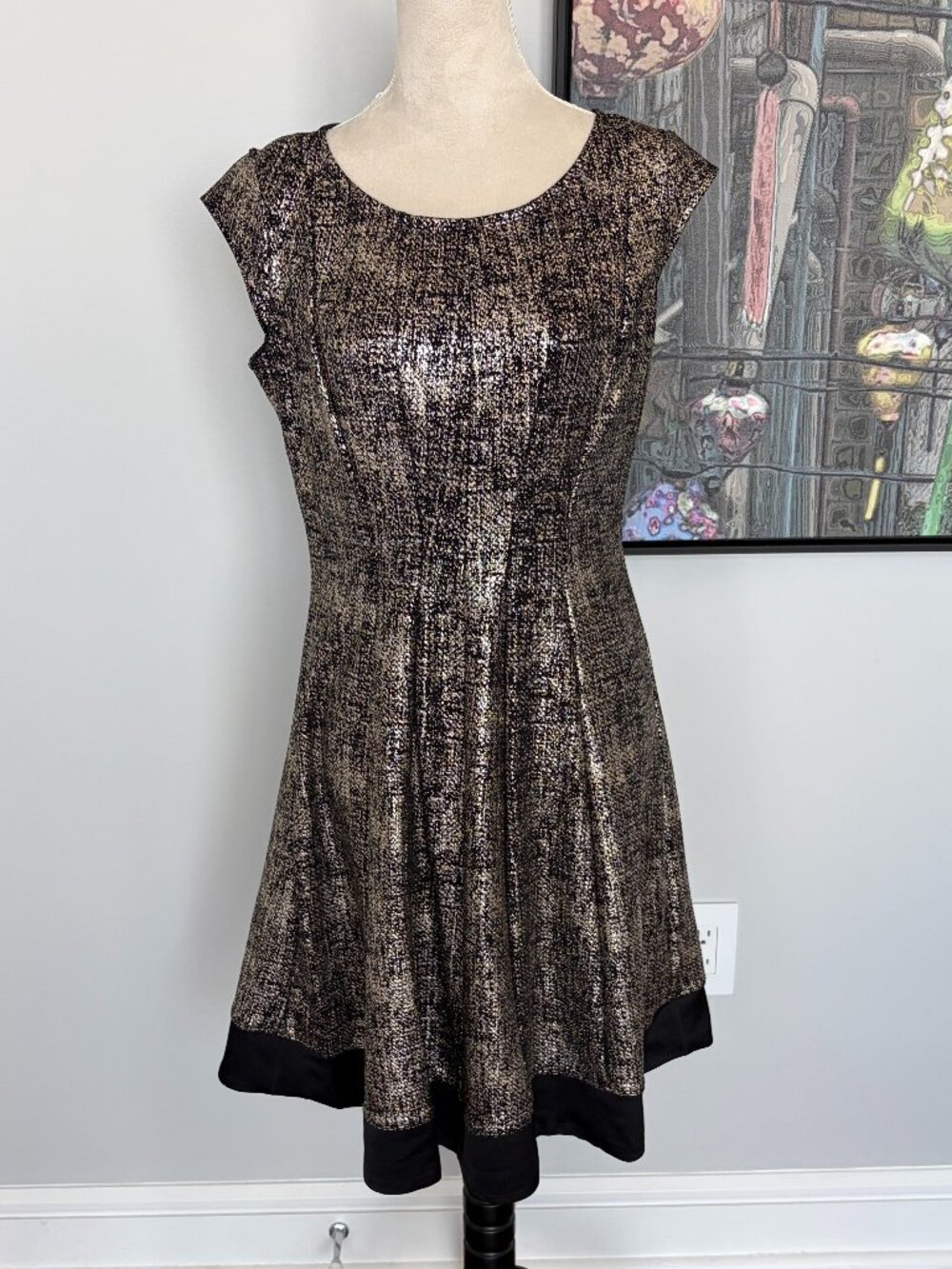 Signature by Robbie Bee Black & Gold Cocktail Dress M